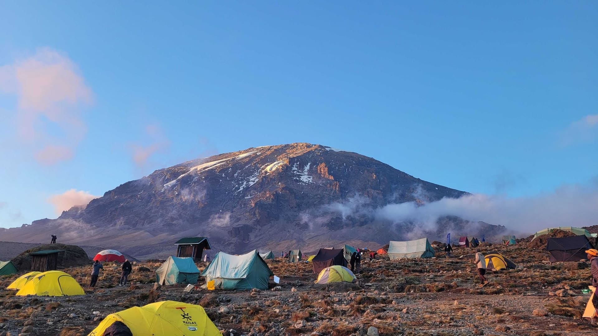 Barranco Expedition Camp — Kilimanjaro — 3,950 m